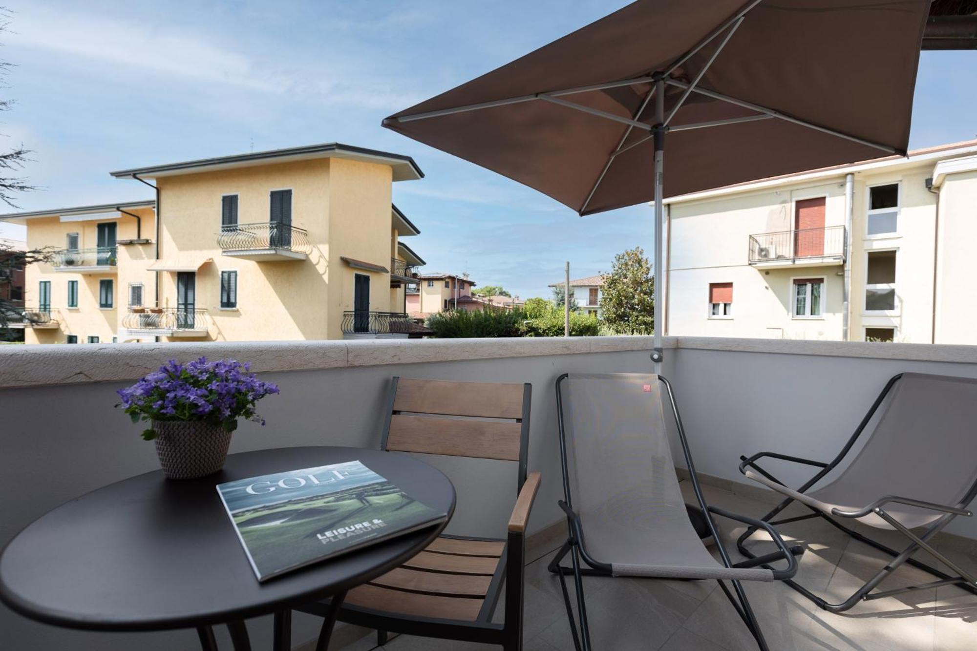 Charming Sirmione Bed & Breakfast Екстериор снимка