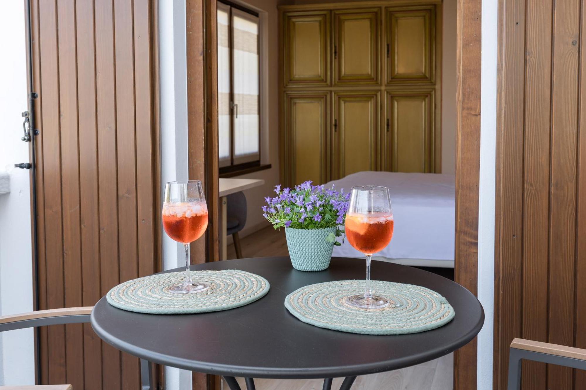Charming Sirmione Bed & Breakfast Екстериор снимка