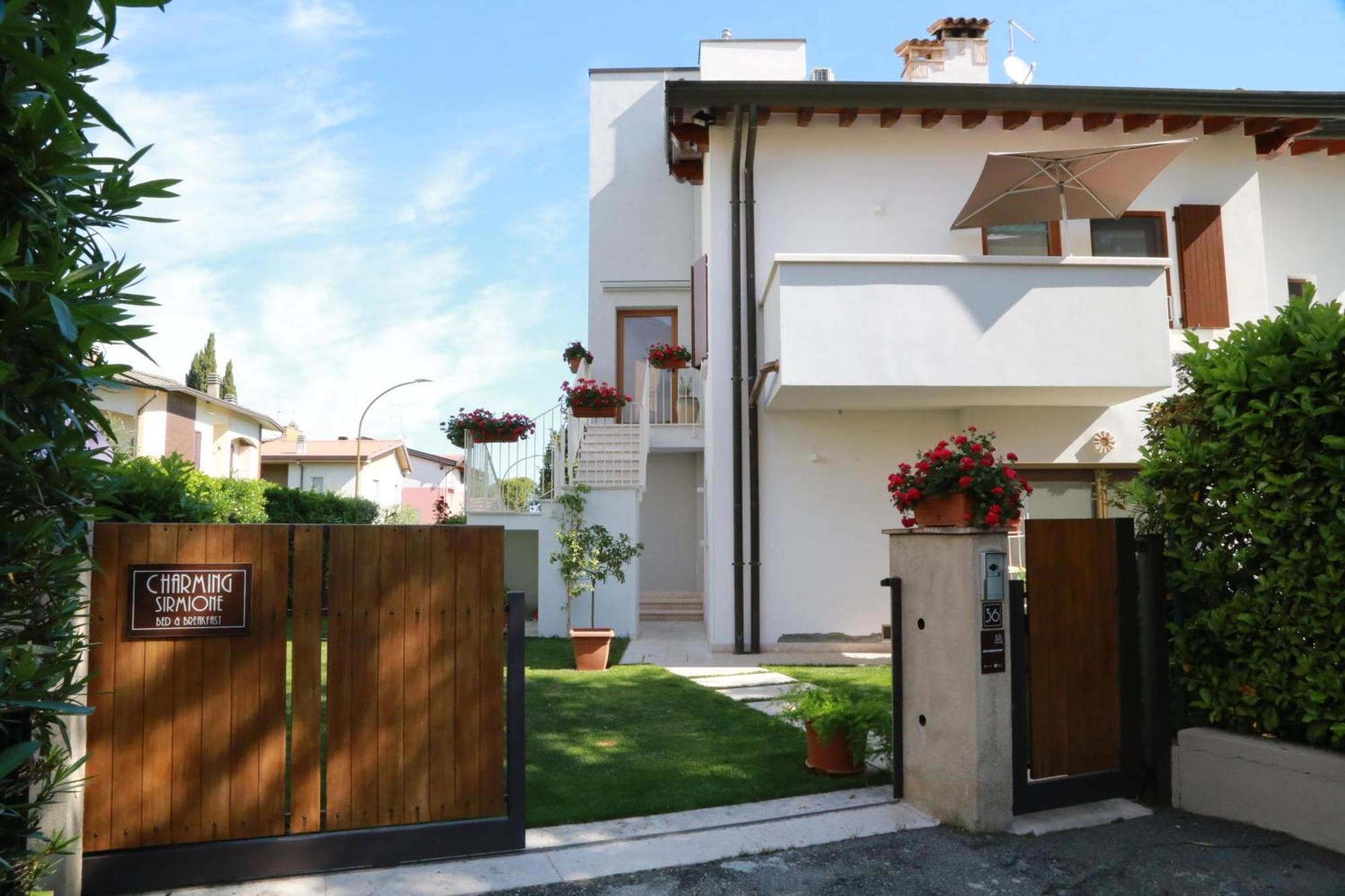 Charming Sirmione Bed & Breakfast Екстериор снимка